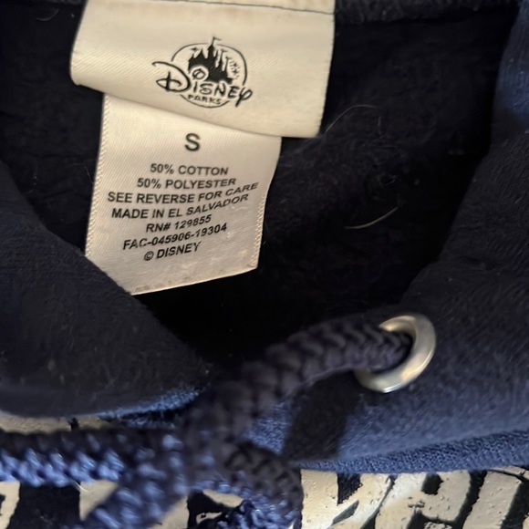 Disney hoodie ! Size SMALL - Picture 3 of 4